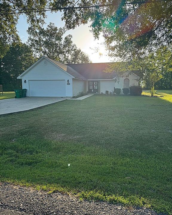 1st image of 1752 Bluebird Ln