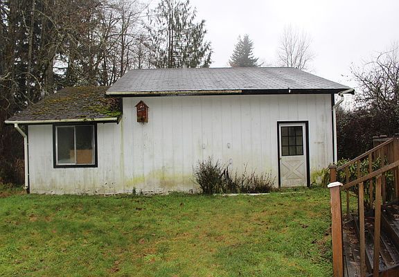 5th image of 2709 Trevue Ave SW