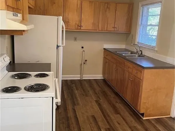 410 Durant Dr, Fayetteville, NC 28304
