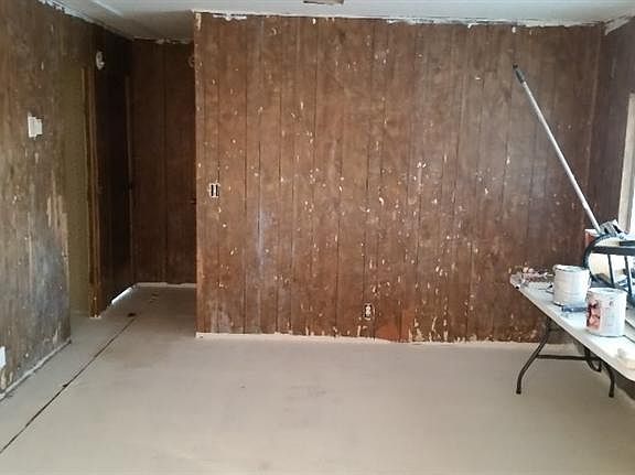 2nd image of 42677 Bedford Dr