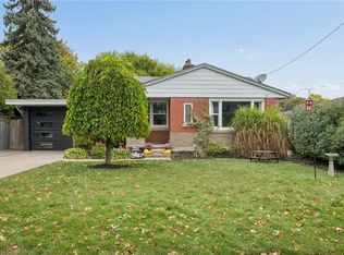 16 Downey St, Kitchener, ON N2H6K6