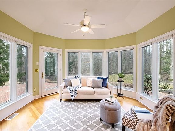 4th image of 6549 Dorset Ln