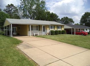 865 Hyde Park Dr, Arnold, MO 63010