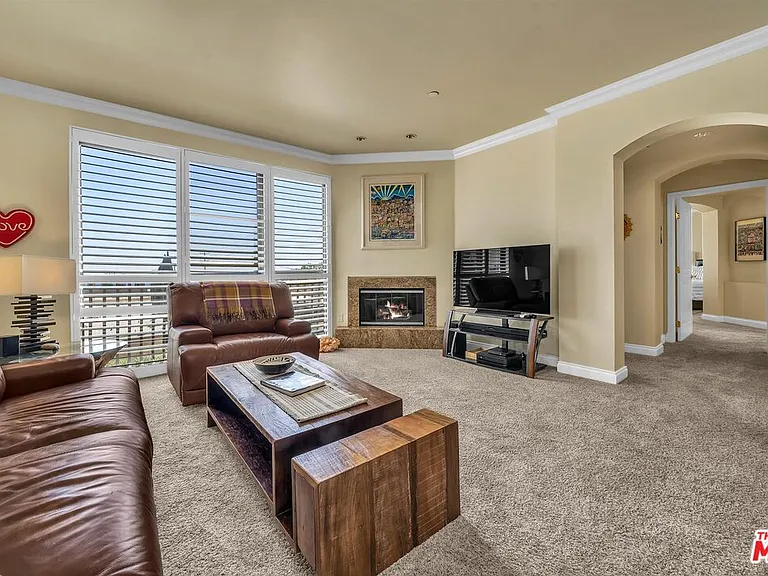 11847 Gorham Ave #308 — Photo 5