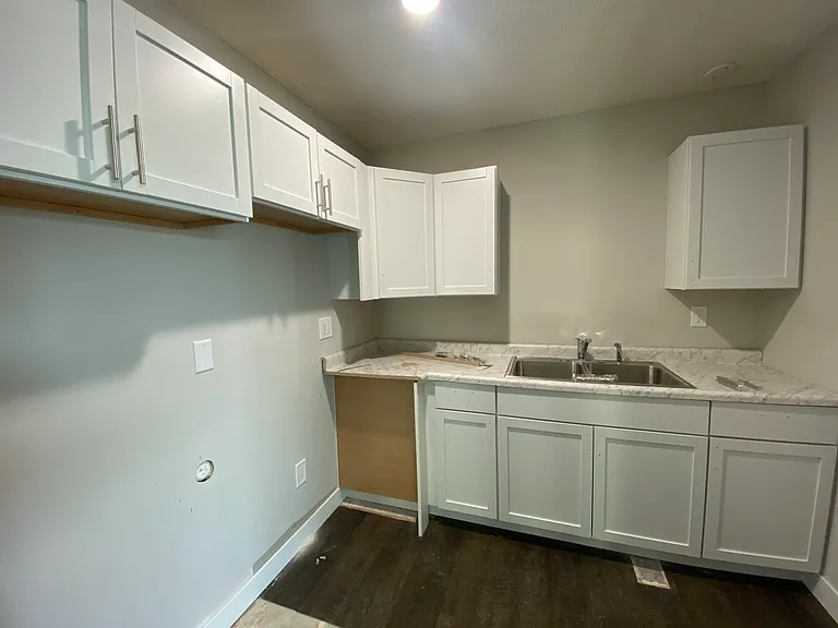 710 2nd Ave N #1 — Photo 11