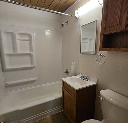 5th image of 1116 19th Ave S APT 13