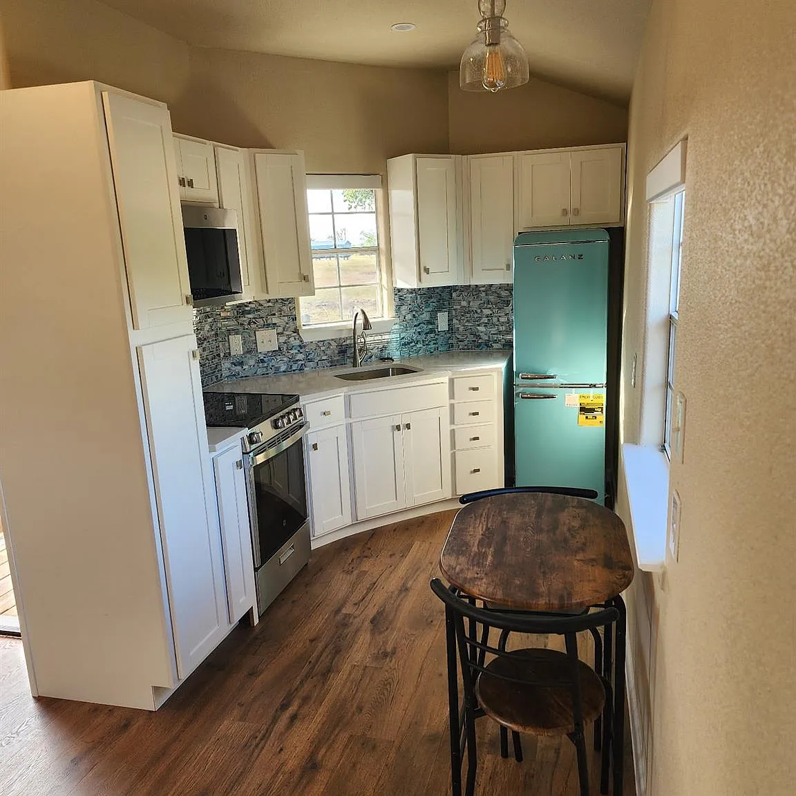 1 bed, 1.0 bath, 600 sqft, $1,500 — Photo 3