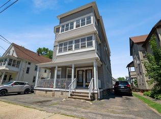 22 Monroe St, Chicopee, MA 01020