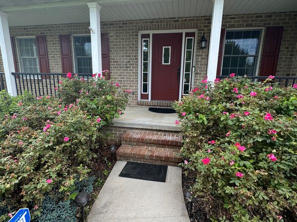 10710 Hershey Dr