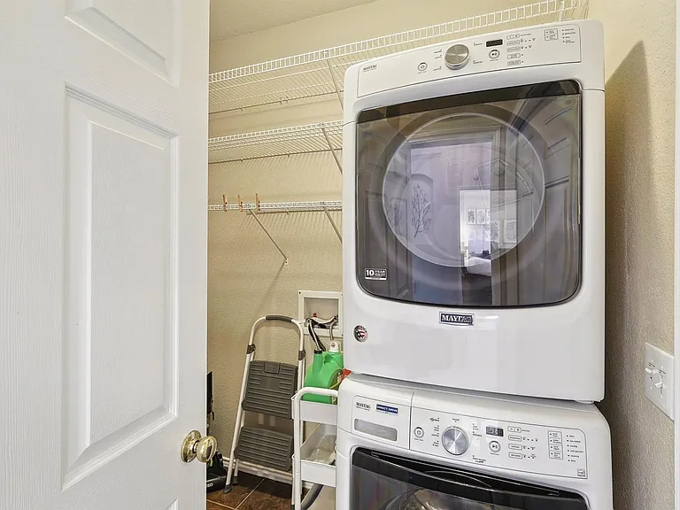 746 River Oak Way — Photo 36