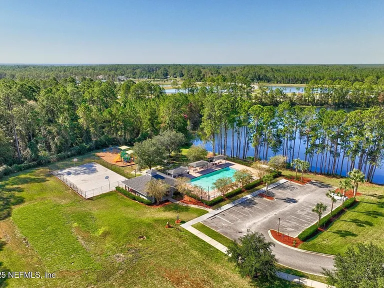 2346 Adams Lake Blvd — Photo 41