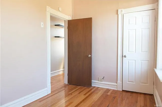 4760 Seibert Ave — Photo 2