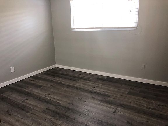 3rd image of 343 Newport Ave #8
