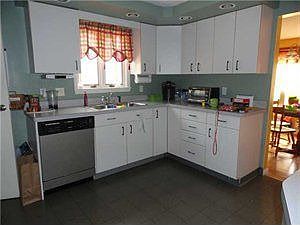 2nd image of 277 Forbes Ave