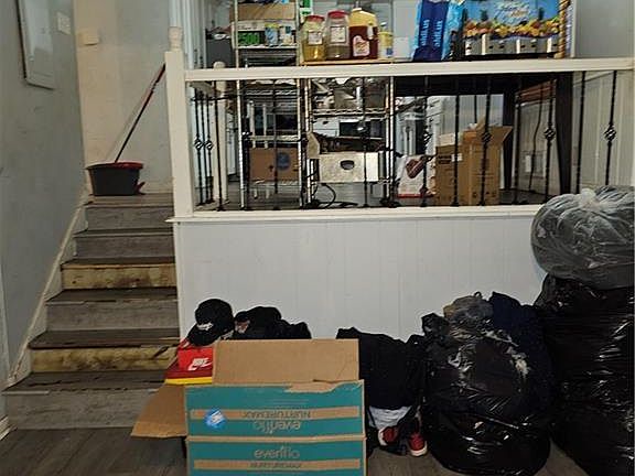 3rd image of 3865 Pointe Bleue Dr