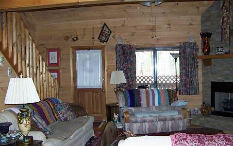 4th image of 2475 Newport Dr #2