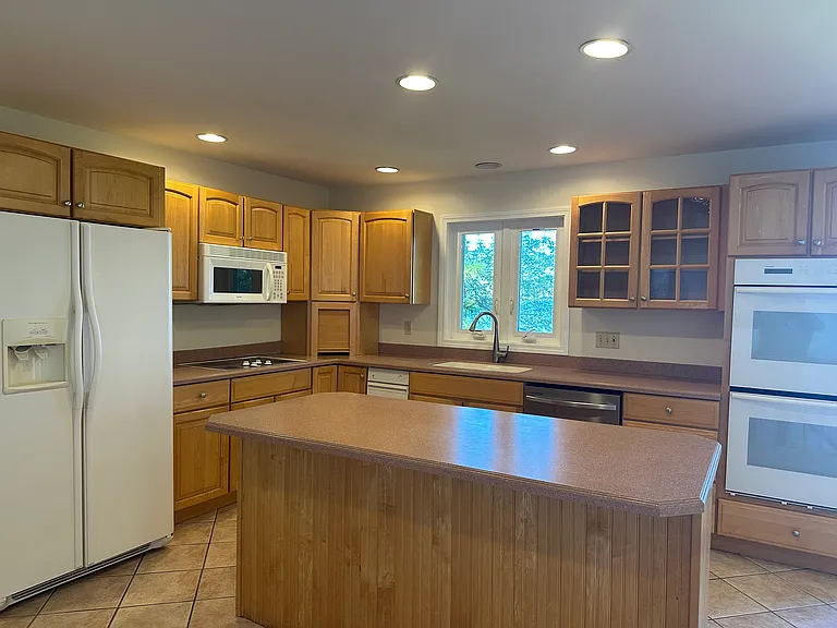 304 Thayer Bay Rd — Photo 8