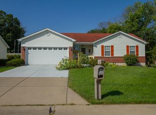 347 Lyons Dr, Troy, MO 63379