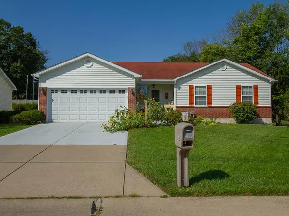 347 Lyons Dr, Troy, MO 63379