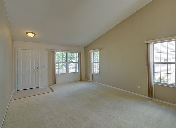 3rd image of 1704 Lake Pointe Ct