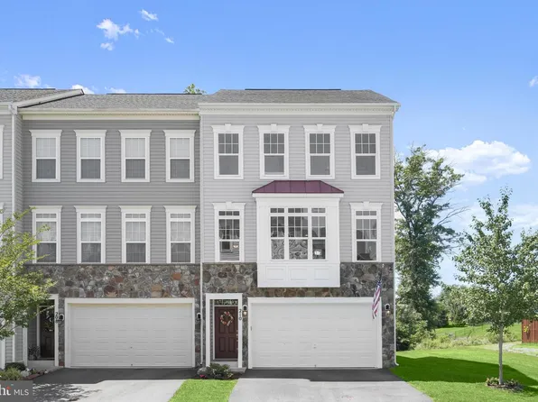 210 Upper Brook Ter, Purcellville, VA 20132