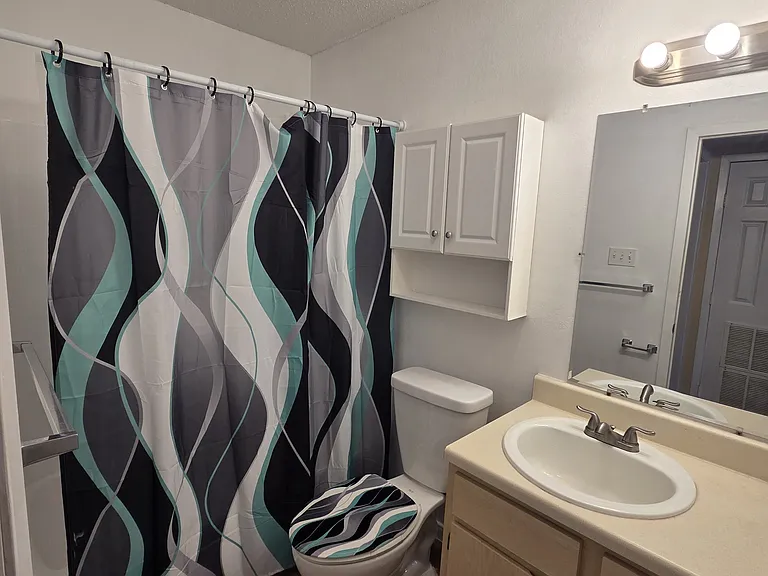 601 Harbour Ave #201 — Photo 16