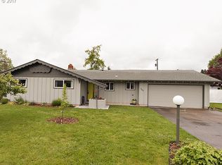 560 Brookdale Ave, Springfield, OR 97477