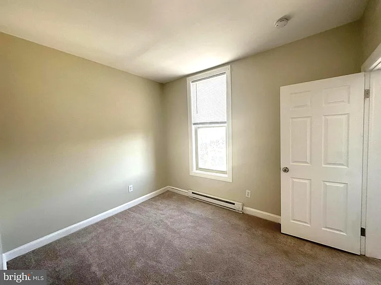 64 W Antietam St #7 — Photo 17