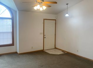 1139 N Fontenelle Dr, Derby, KS 67037