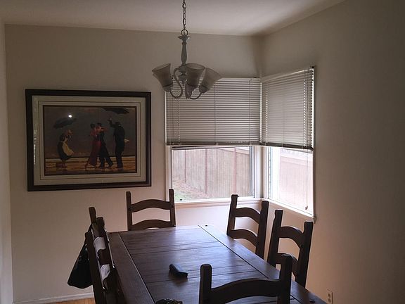 5th image of 4907 Louise Ave