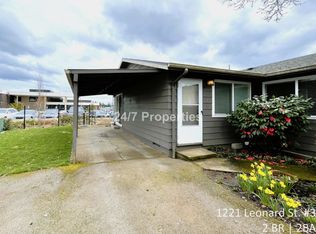 1221 Leonard St APT 3, Oregon City, OR 97045