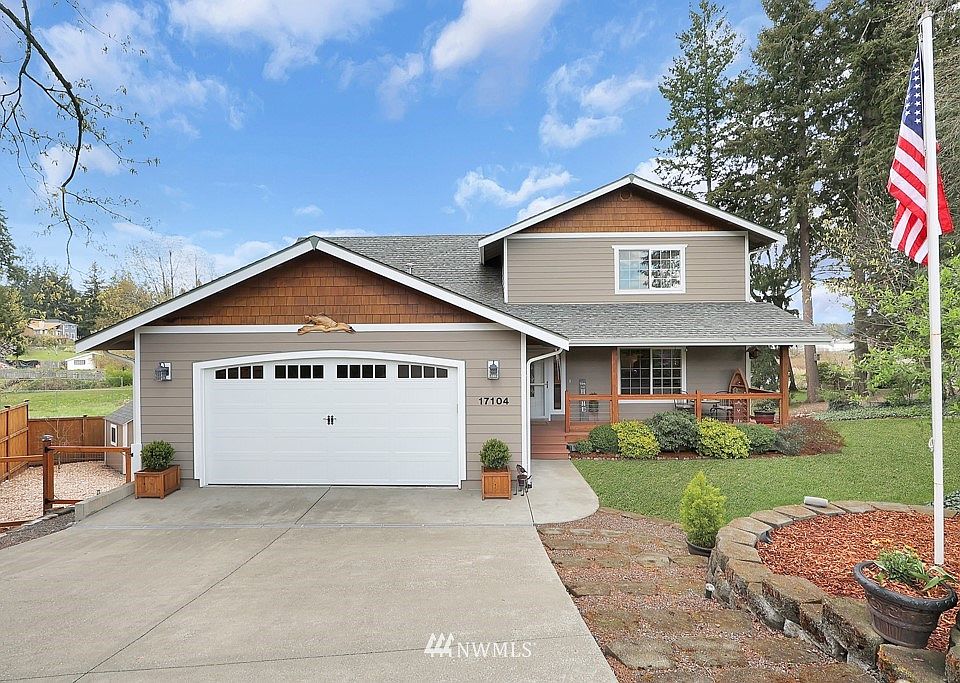 1st image of 17104 Lake Point Dr SE