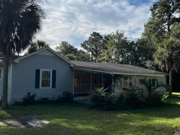 118 Autumn Ln, Moncks Corner, SC 29461