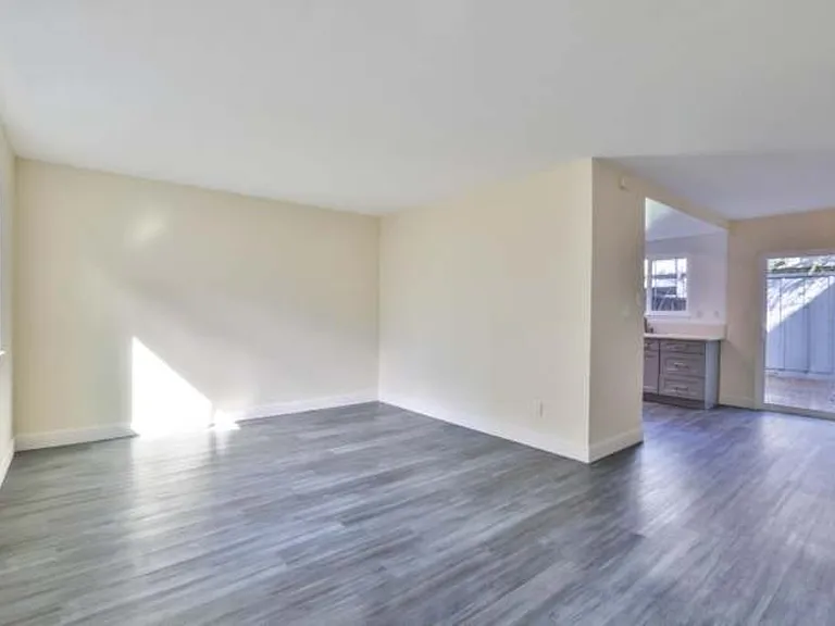 3229 Sieber Way — Photo 1