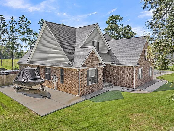 2nd image of 1305 British Dr