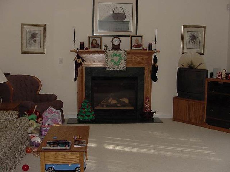 3rd image of 11 ARROWHEAD Park