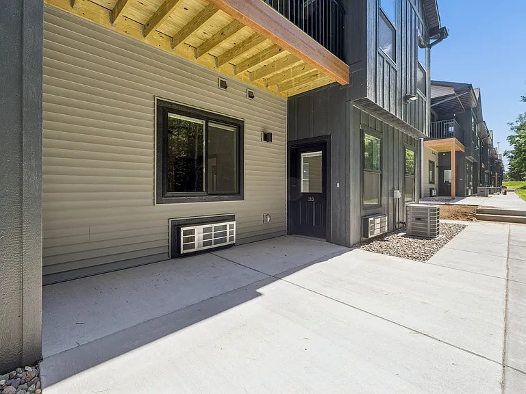 676 Bartlett Crossing II — Photo 10