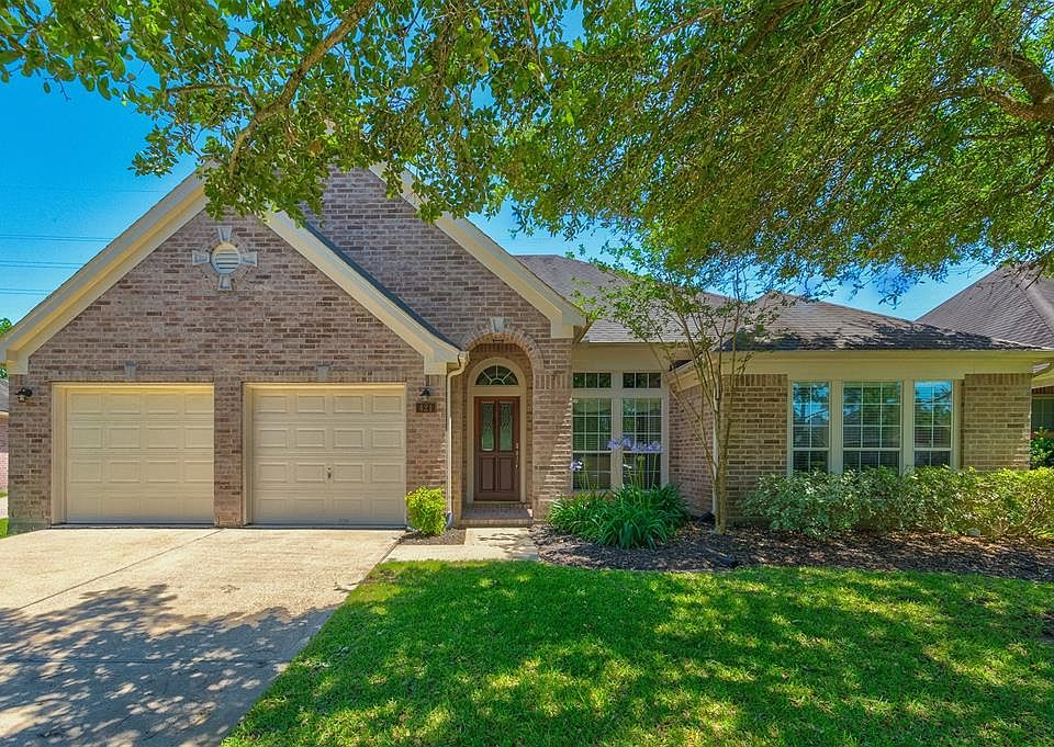 1st image of 421 Blossomwood Dr