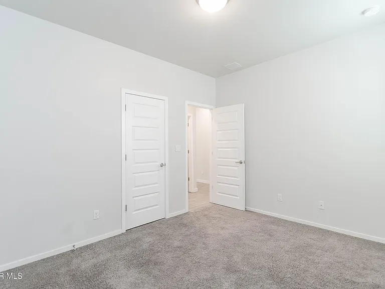 12832 Haxby St — Photo 24