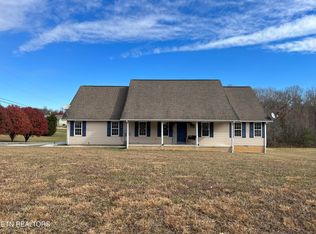 18 Summerwind Dr, Crossville, TN 38571