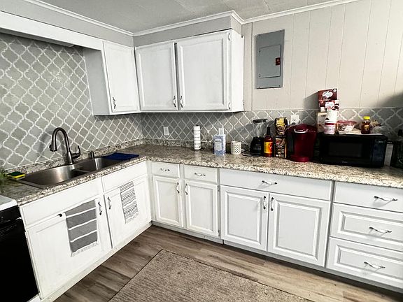 4th image of 130 S Main St #1