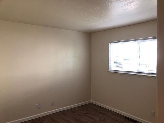 3rd image of 8185 Kelton Dr