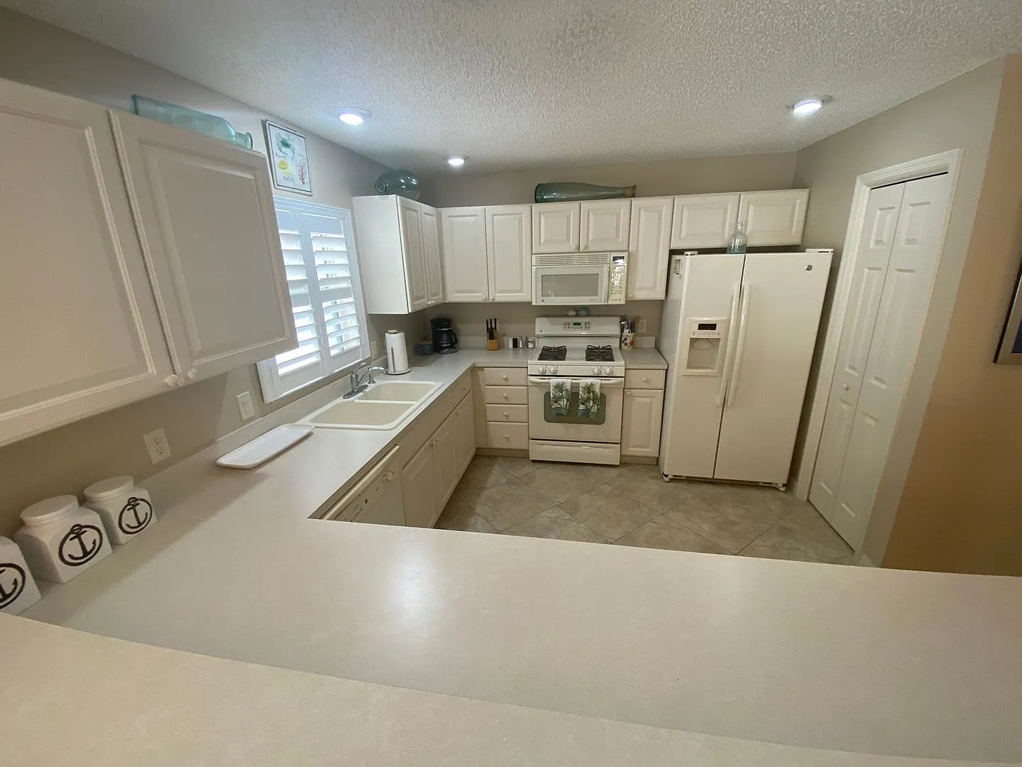 Beautiful Fully Furnished, Seasonal Rental, Courtyard Villa In The Cottages At Summerchase — Photo 3