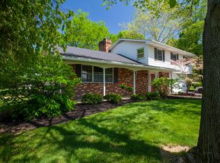 1930 Seaford Ct, Columbus, OH 43220