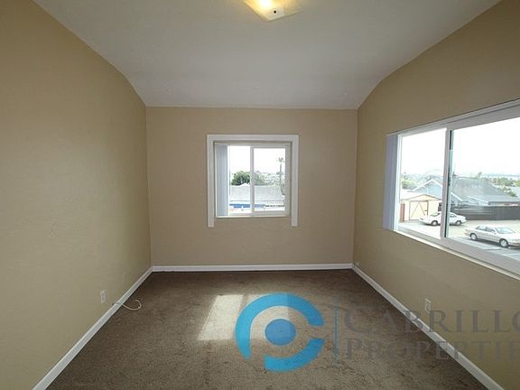 5th image of 2674 Grant Way