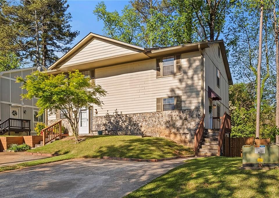 1st image of 2622 Park Rd SE