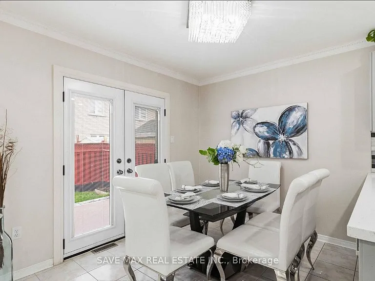 18 Salonica Rd #UPPER — Photo 8