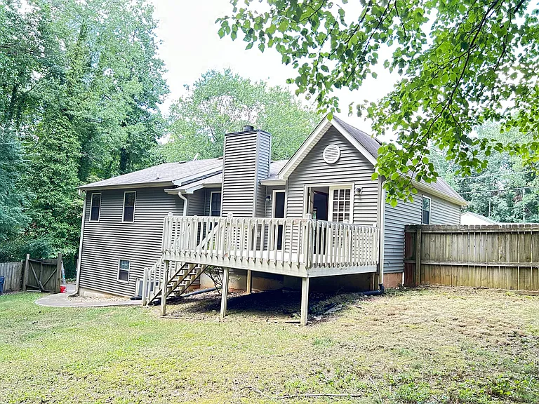 329 Harris Oaks — Photo 19