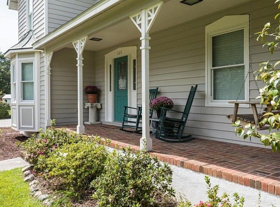 3rd image of 105 Sandpiper Ct