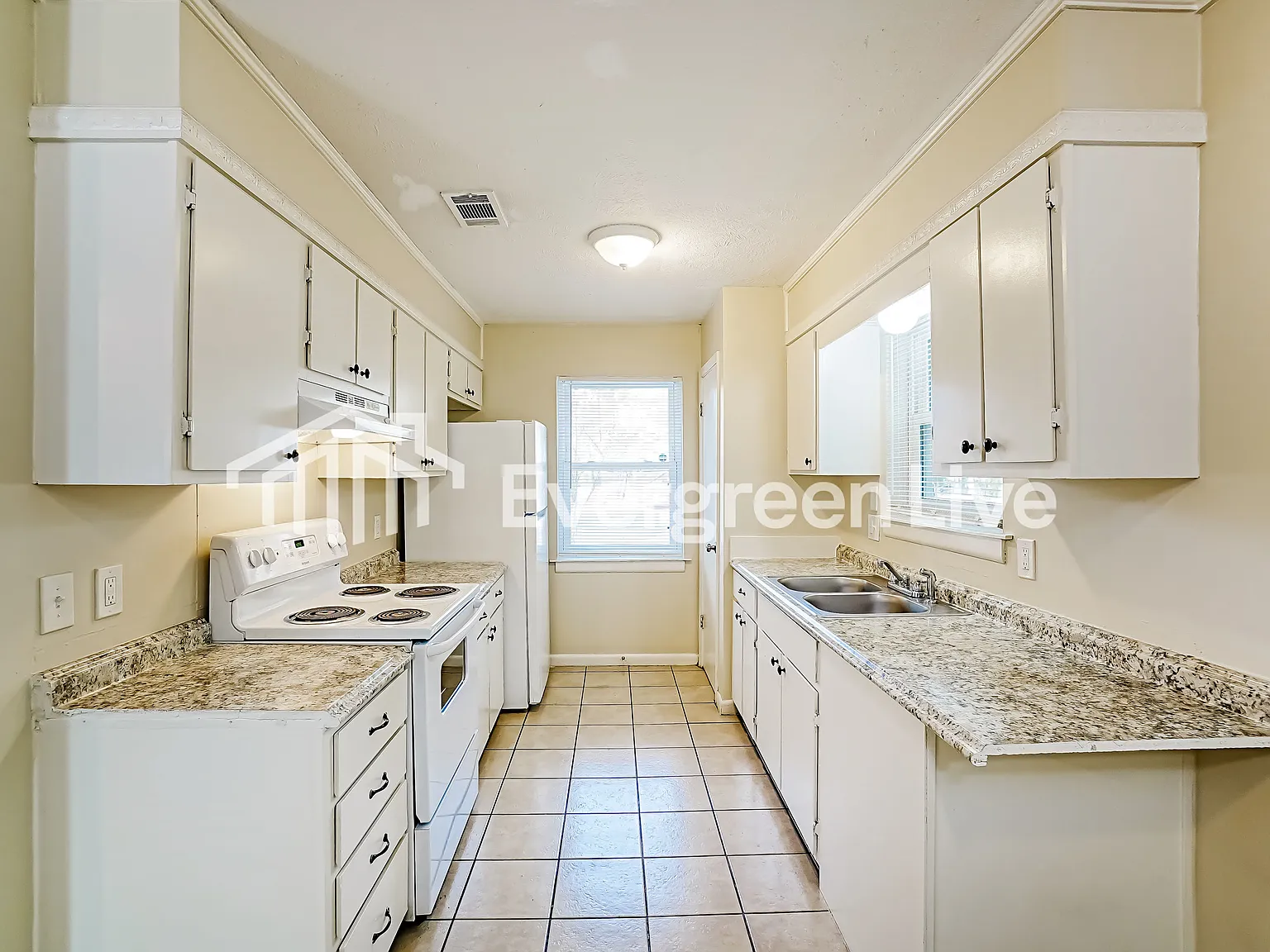 3 bed, 2.0 bath, 1335 sqft, $1,545 — Photo 4
